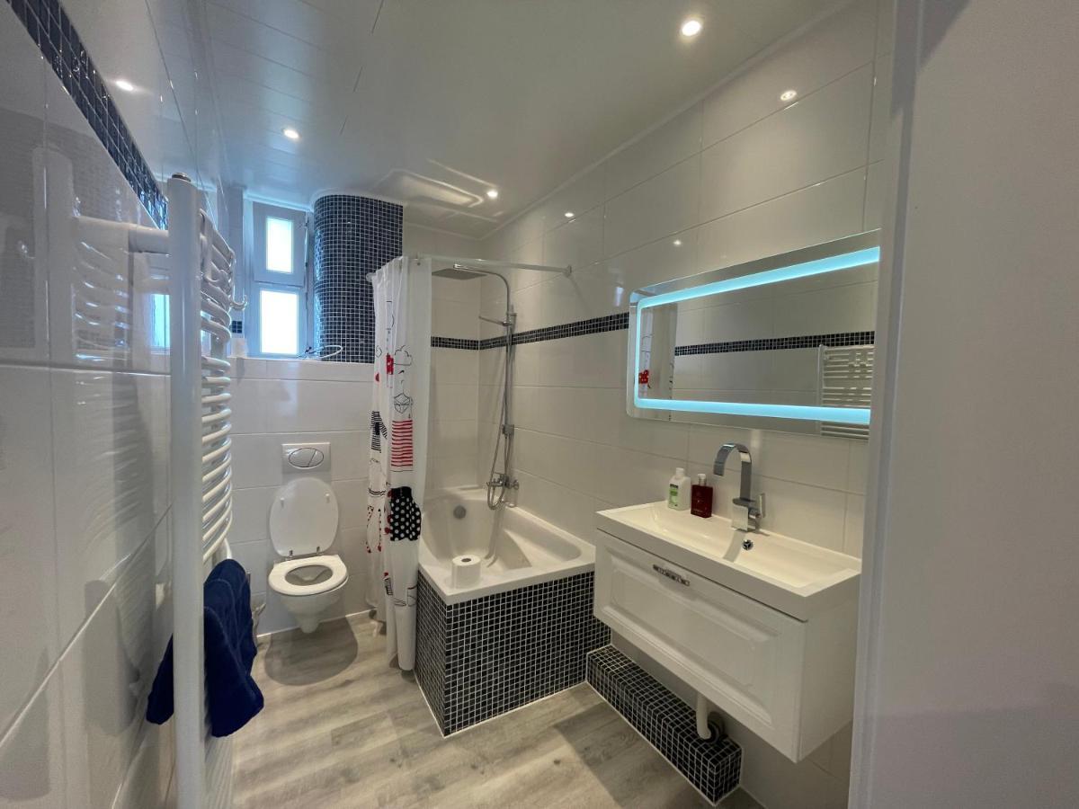 Moderne 4 Zimmer Apartment Mit Bergblick Stadtzentrum Contactless Check-In Gehrden  Extérieur photo