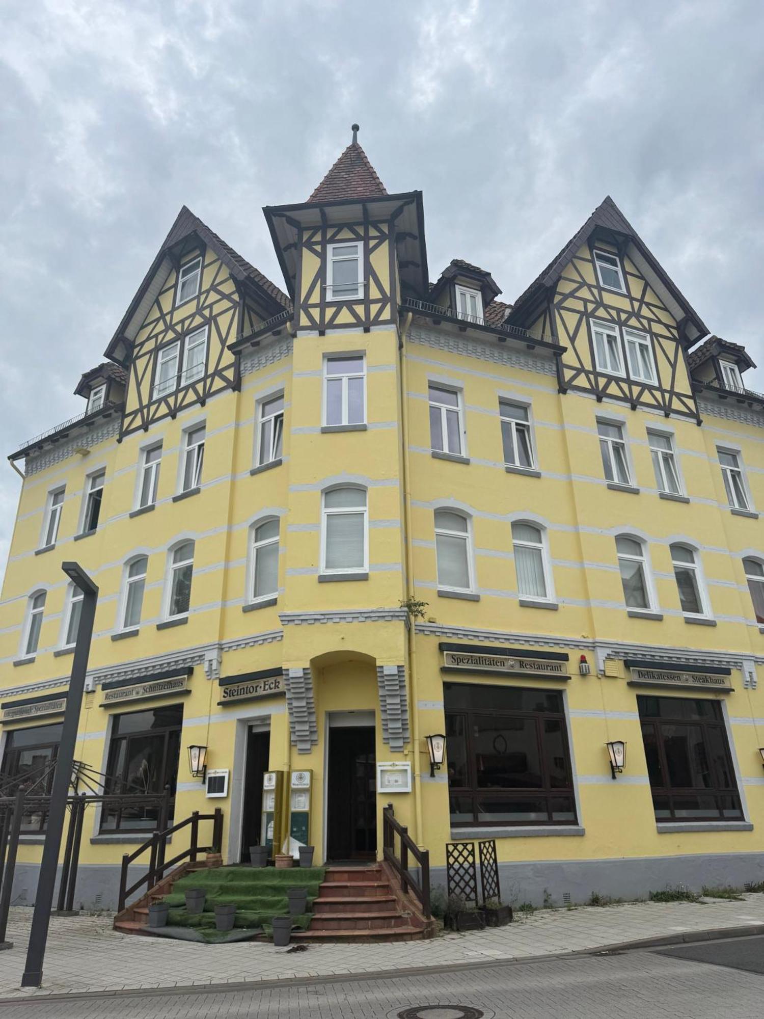 Moderne 4 Zimmer Apartment Mit Bergblick Stadtzentrum Contactless Check-In Gehrden  Extérieur photo