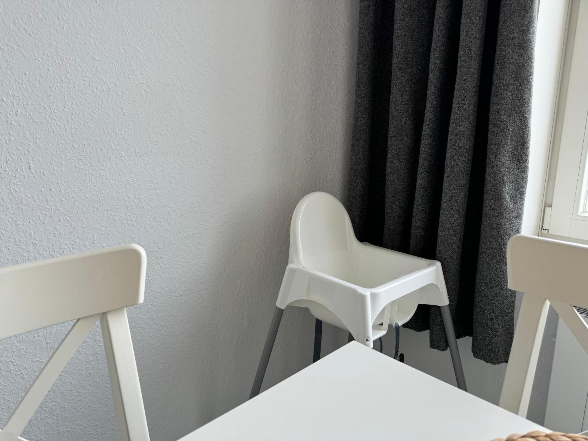 Moderne 4 Zimmer Apartment Mit Bergblick Stadtzentrum Contactless Check-In Gehrden  Extérieur photo